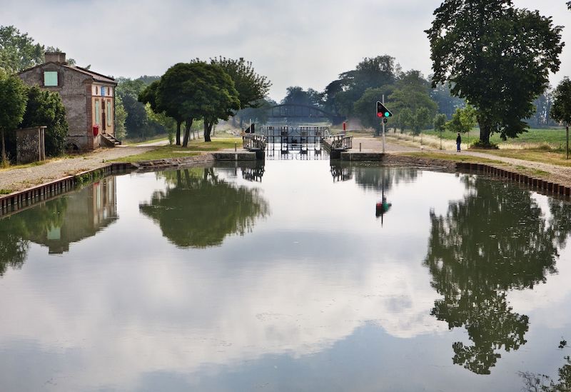  Rosa approaching lock 