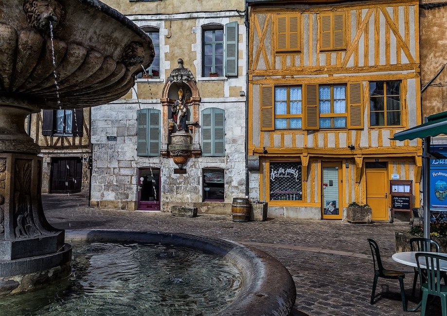  Auxerre Burgundy 