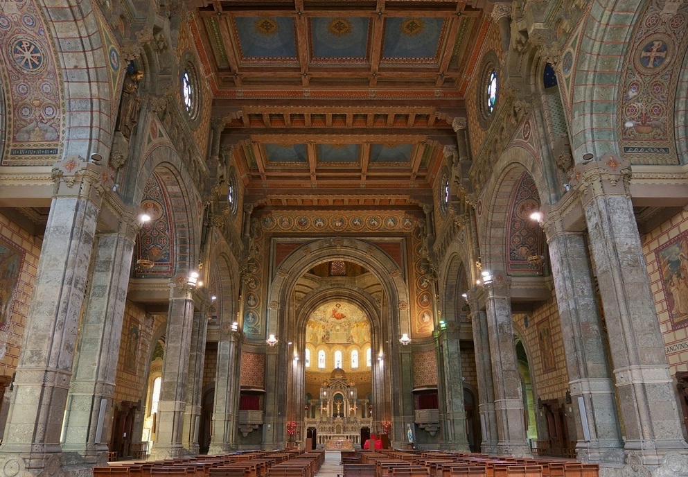  Inside Milano Basilica del Corpus Domini 