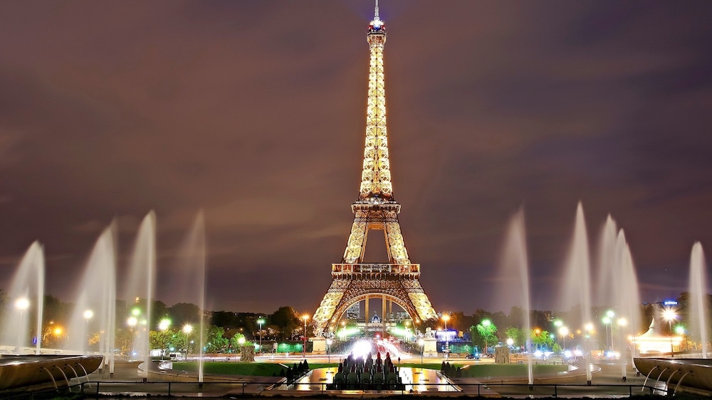  Eiffel Tower 