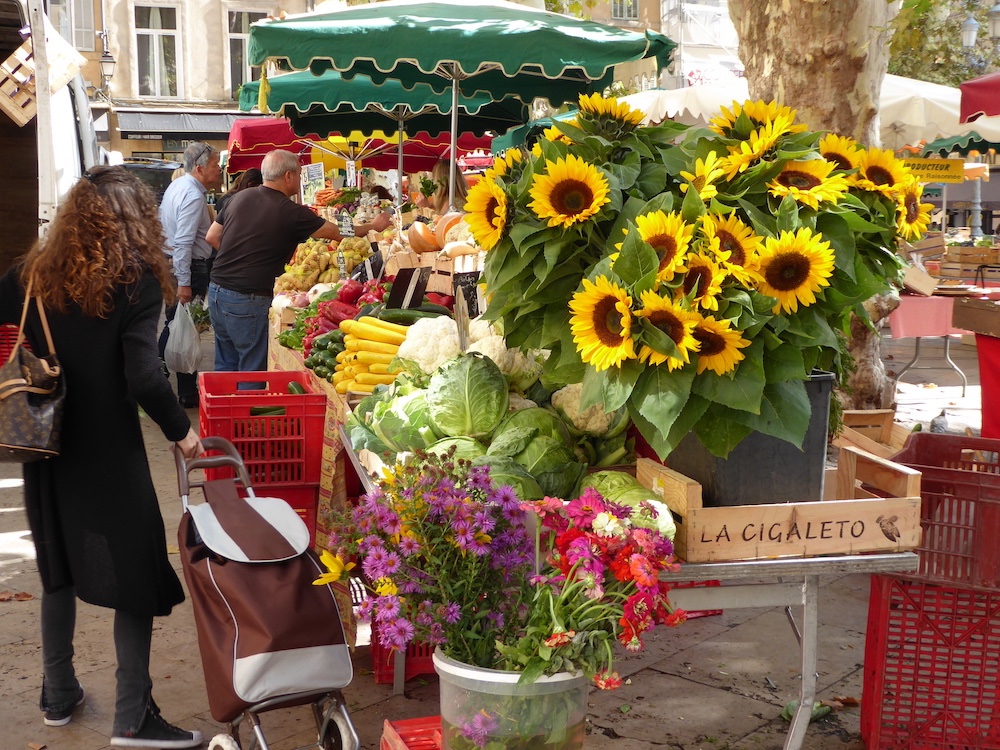  Flower Market in Aix en Provence 