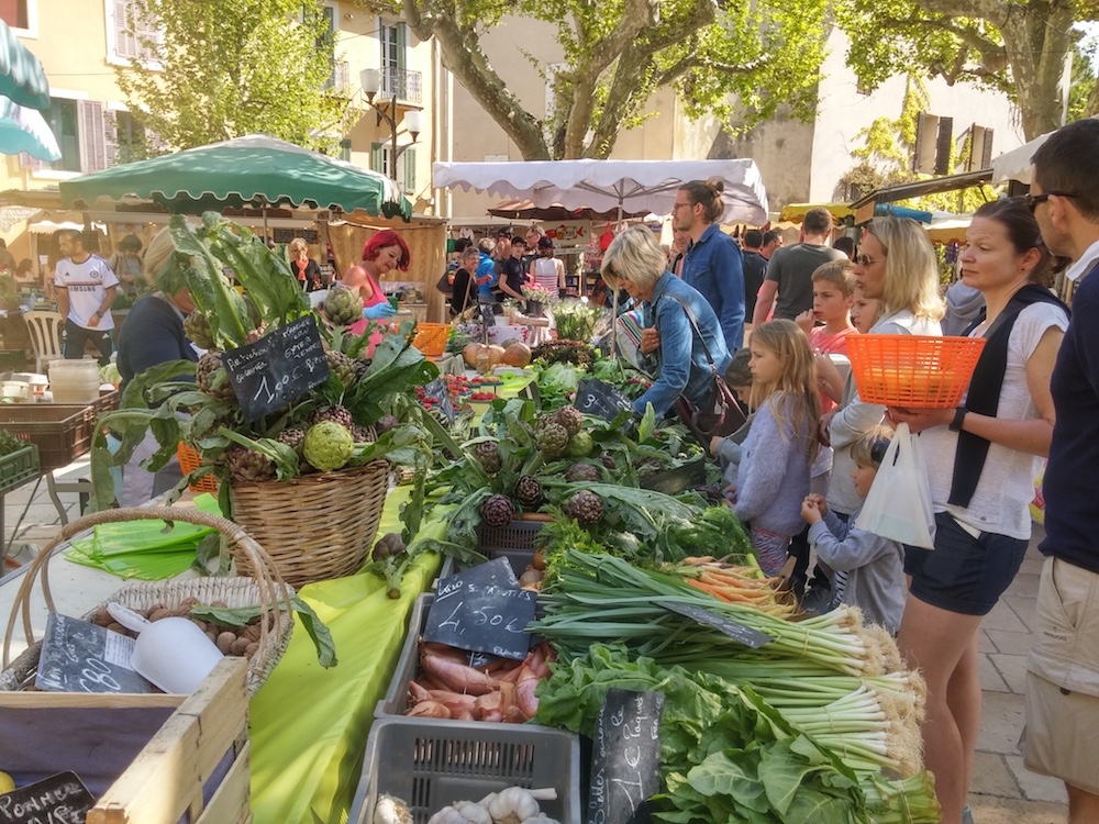  Market in Aix-en-Provence 